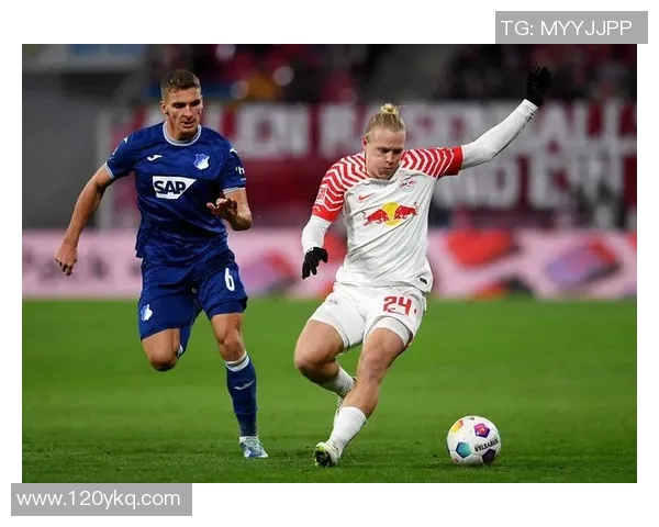 斯图加特三球横扫明斯特，轻松取胜！