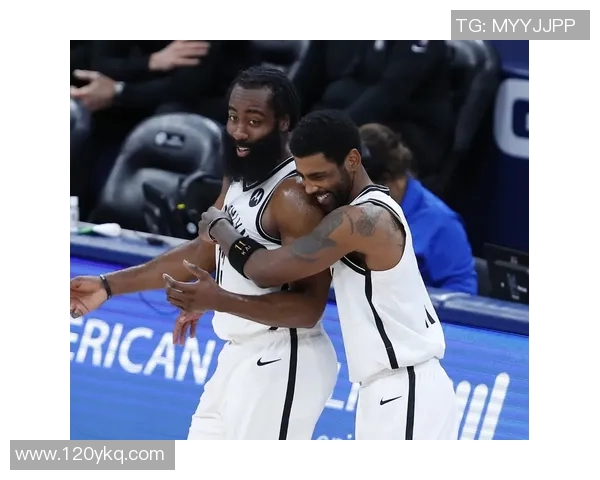 篮网队大胜爵士队,厄文砍下35分! 篮网队大胜爵士队,厄文砍下35分!