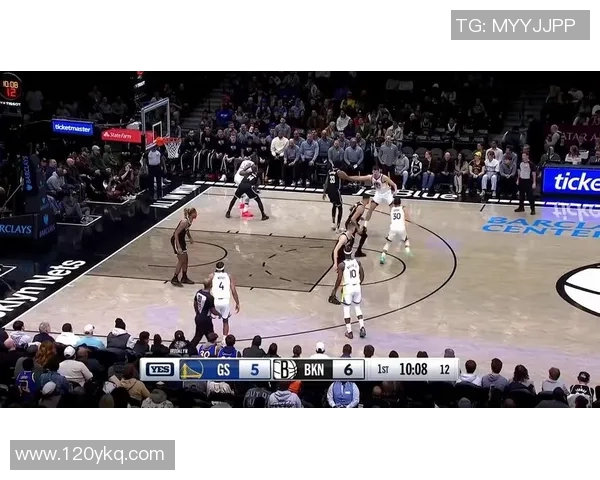 勇士与篮网激战正酣A直播带你全程感受比赛精彩瞬间